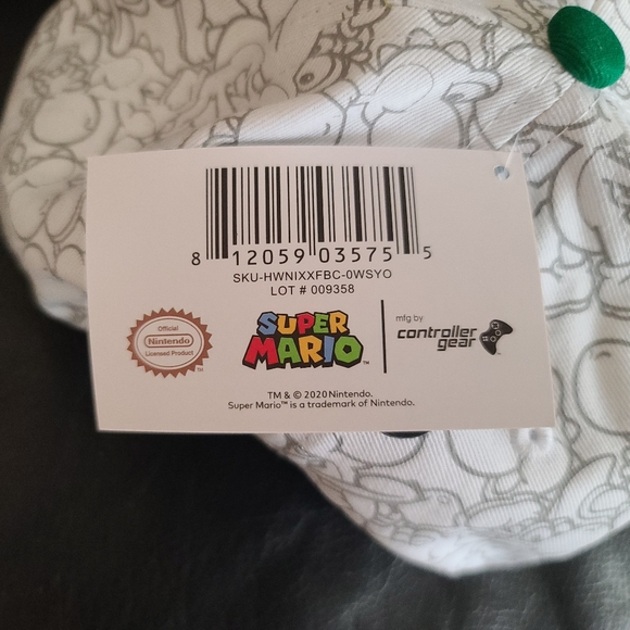 Nintendo Super Mario Green/White Yoshi Snapback Hat - Picture 10 of 10